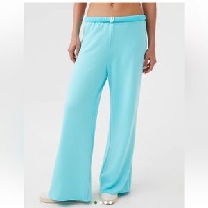 Women’s wide legged offline by aerie sweatpants size small short